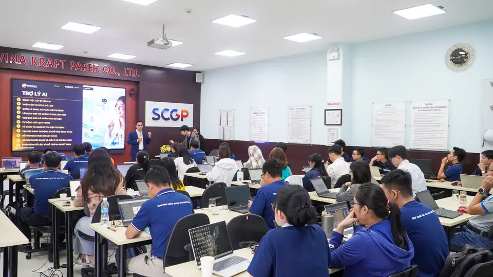 Lớp đào tạo AI của CyberSoft tại Kraft Vina — Giấy · SCGP Thái Lan